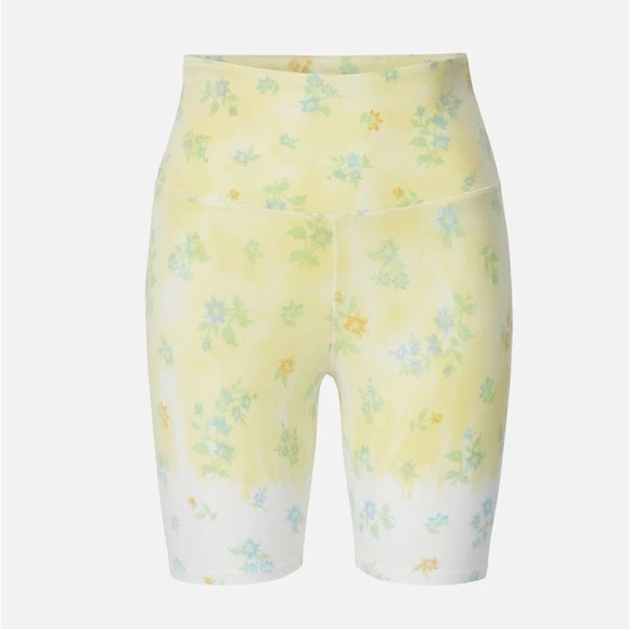 Sincerely Jules By Bandier The Bryn Lifestyle 7in Biker Short - Picture 2 of 6